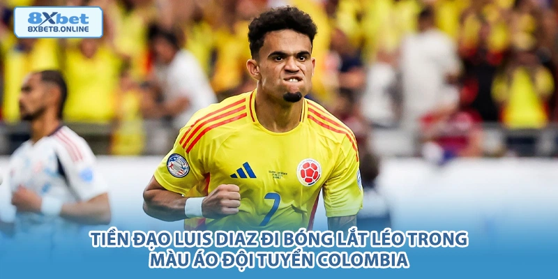 Tiền đạo Luis Diaz đi bóng lắt léo trong màu áo đội tuyển Colombia.
